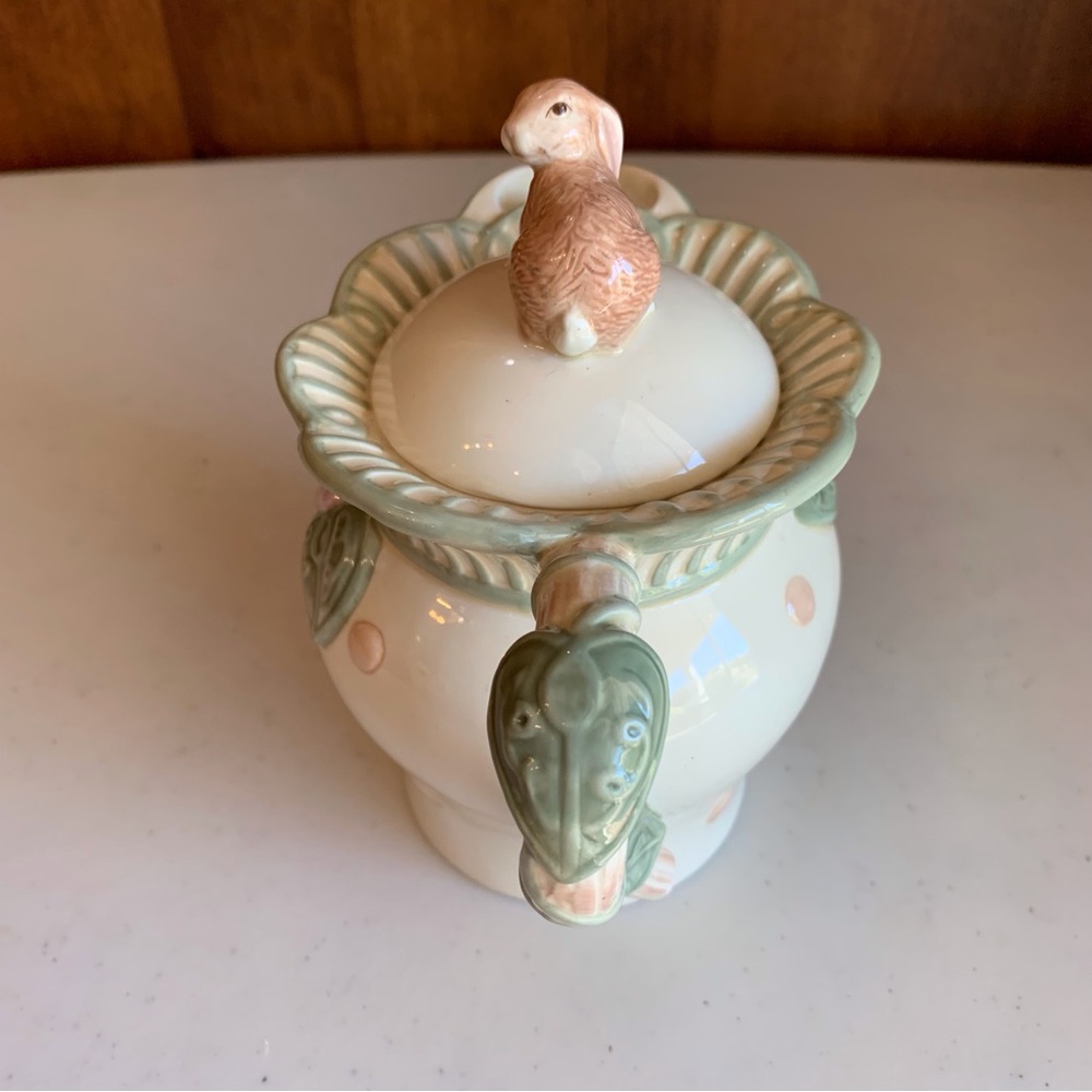 Demdaco 2001 Covered Ceramic Creamer Rabbit Spring Flowers - Picture 4 of 6